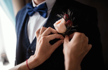 Choosing The Perfect Buttonhole