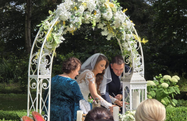 An Italian Summer Dream: Lemon & Tennis Themed Wedding at Tinakilly House