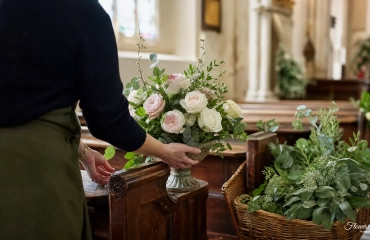 Church Flower Arrangements for Weddings: Ideas & Advice